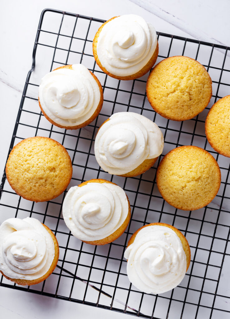 keto-cupcakes-the-best-vanilla-cupcakes-recipe-for-keto