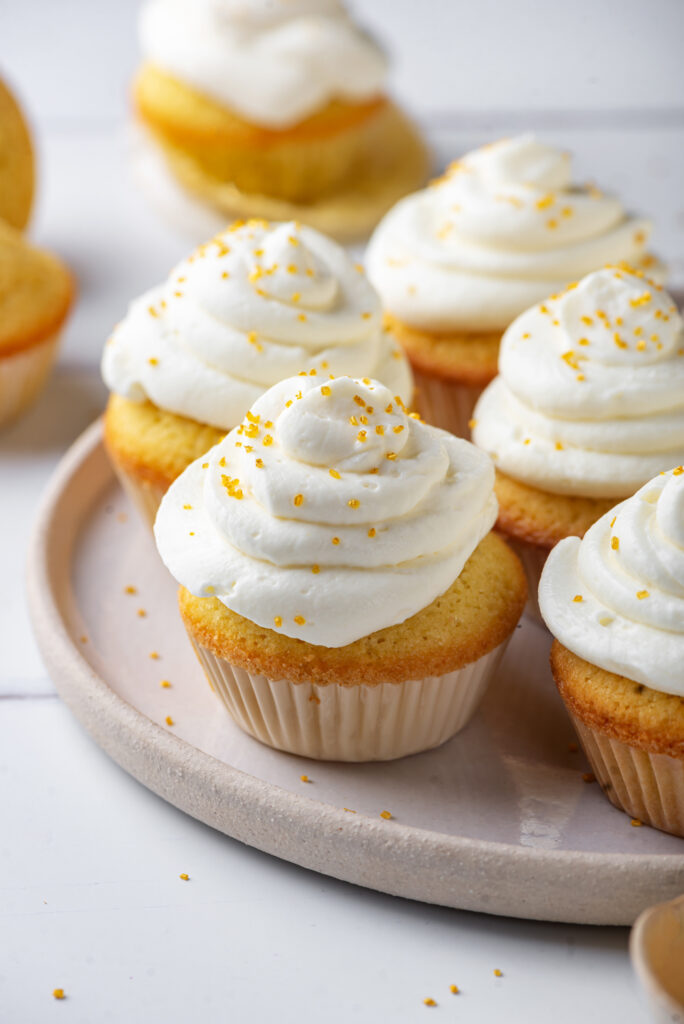 keto-cupcakes-the-best-vanilla-cupcakes-recipe-for-keto