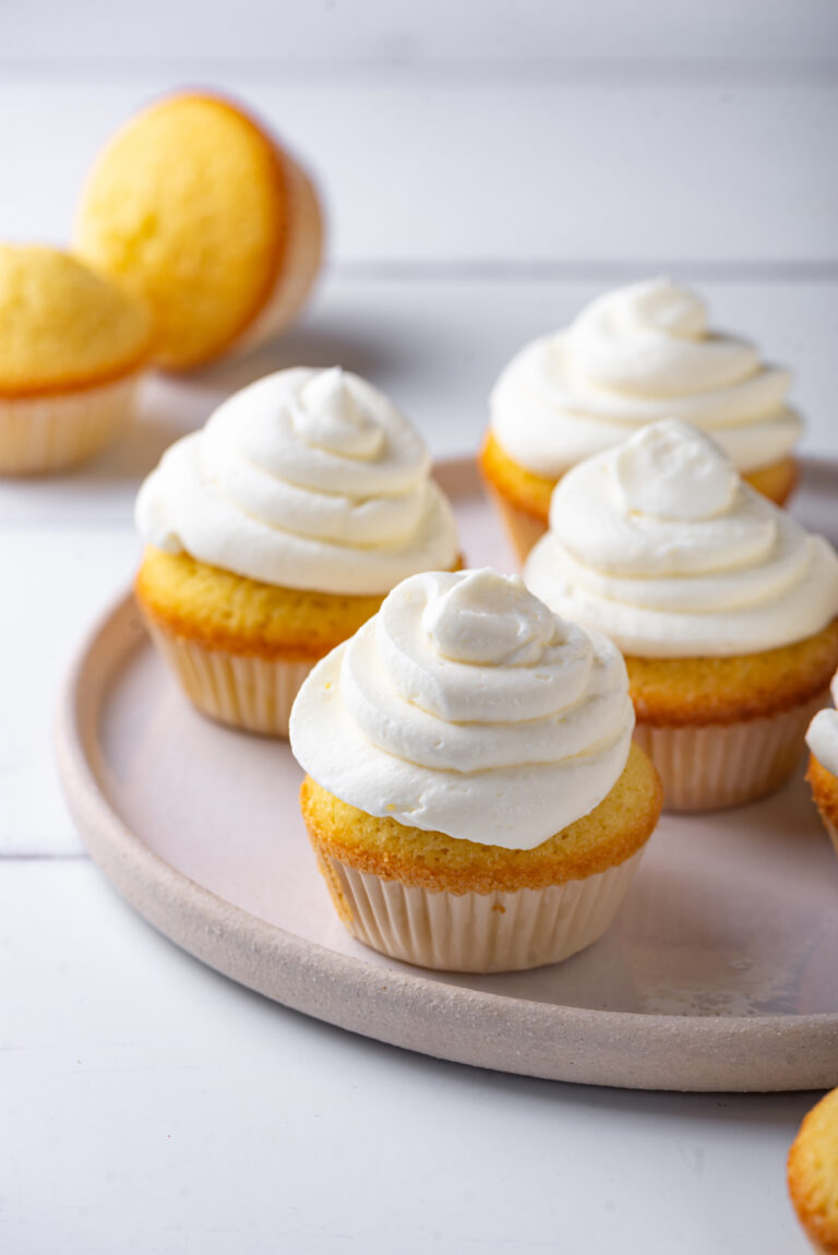 keto-cupcakes-the-best-vanilla-cupcakes-that-are-low-carb