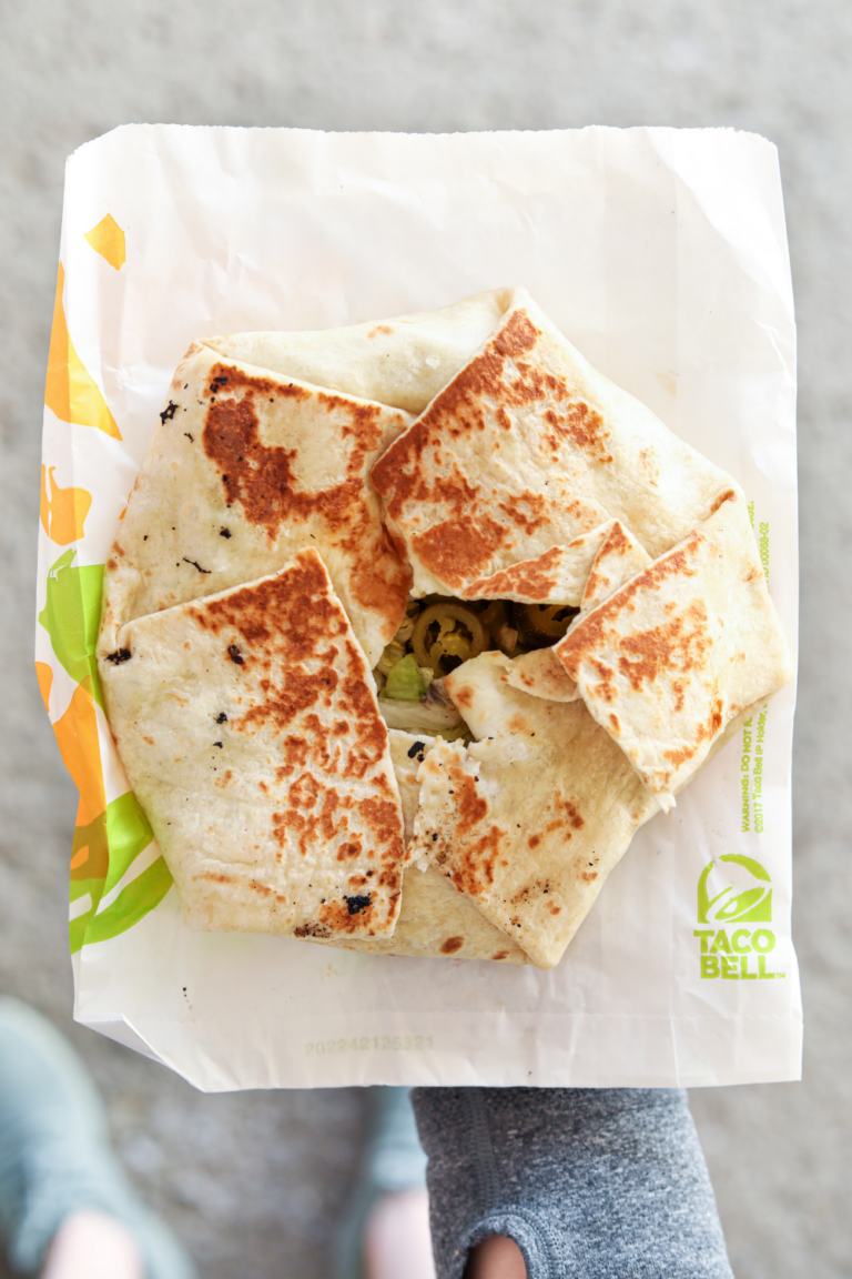 Vegan Taco Bell Menu The 9+ BEST Vegan Taco Bell Options for 2021