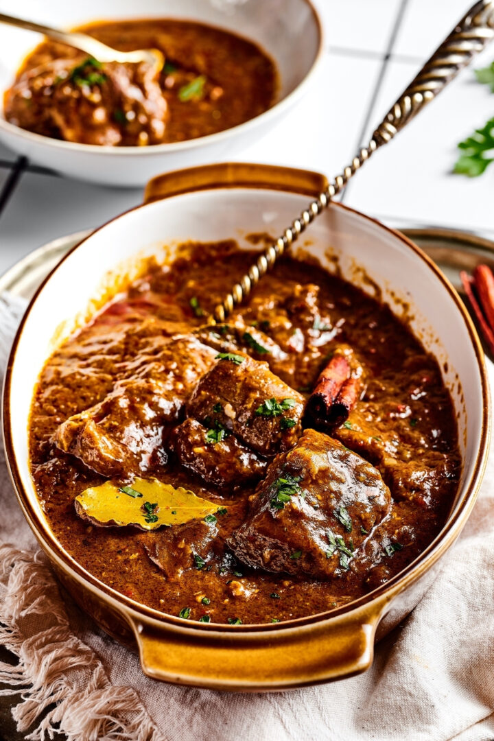 Lamb Vindaloo Recipe (With 3 Cooking Options)