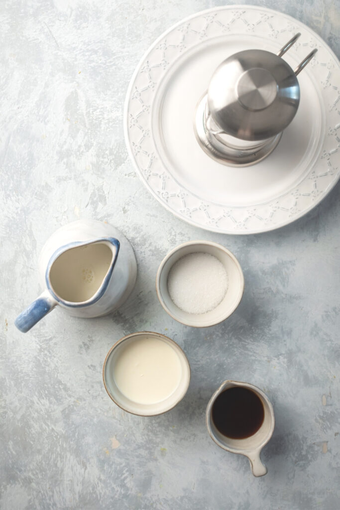 How To Make Vanilla Sweet Cream Cold Foam (In Minutes!)