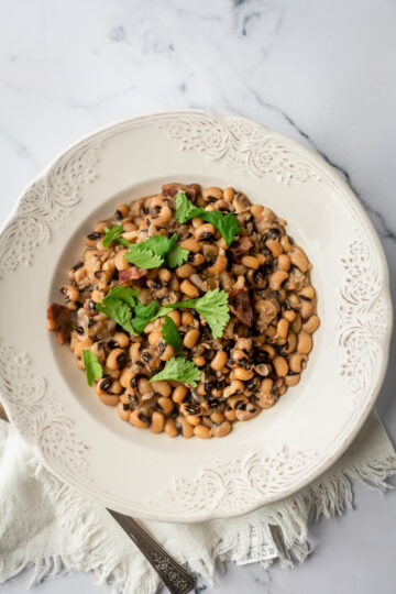 Instant Pot Black Eyed Peas Recipe | Just 10 MINUTES Of Prep Work