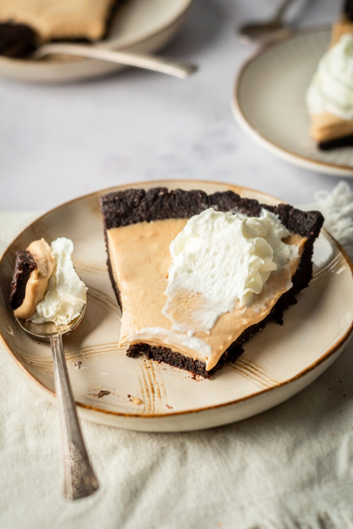 Keto Peanut Butter Pie | No Bake & Only 10 Minutes To Make