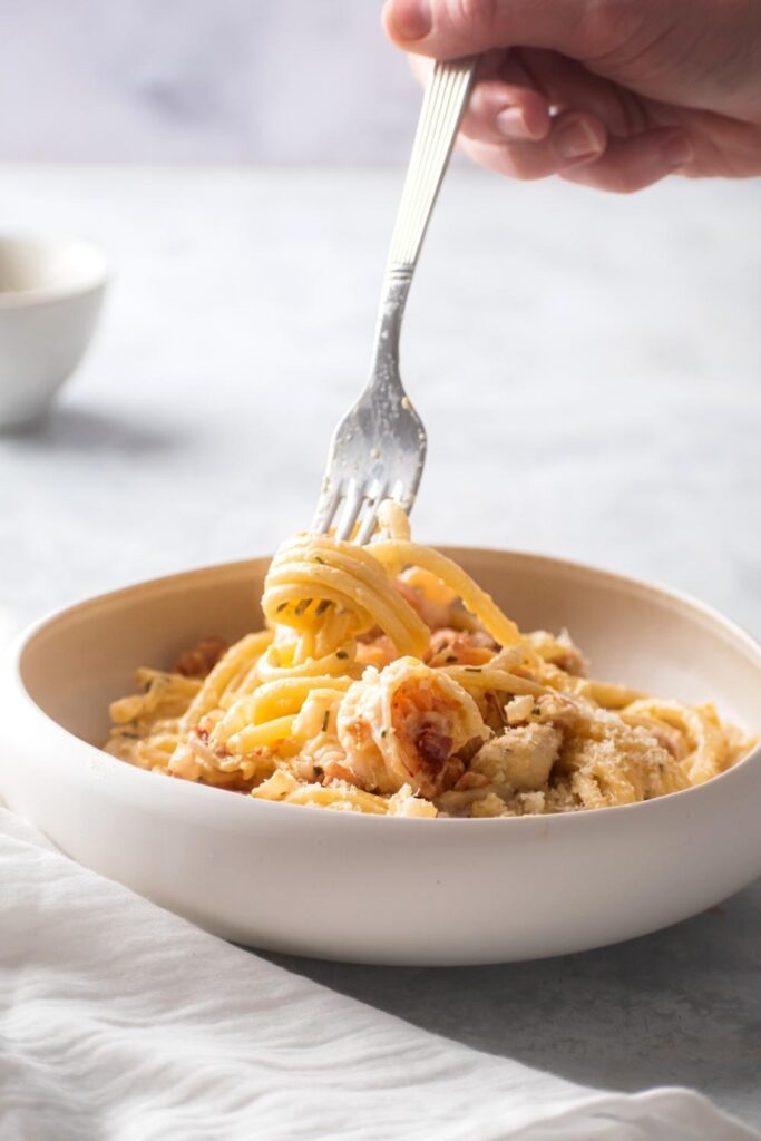 Olive Garden Chicken and Shrimp Carbonara (Copycat Recipe)