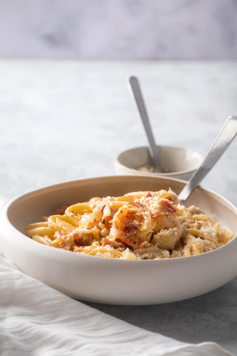 Olive Garden Chicken and Shrimp Carbonara (Copycat Recipe)