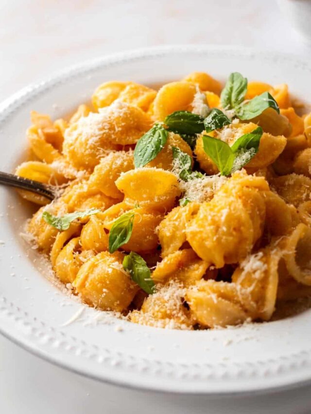 Gigi Hadid Vodka Pasta I M Hungry For That   Cropped Gigi Hadid Spicy Vodka Pasta 1 