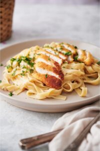 Olive Garden Chicken Alfredo (Copycat Restaurant Recipe)