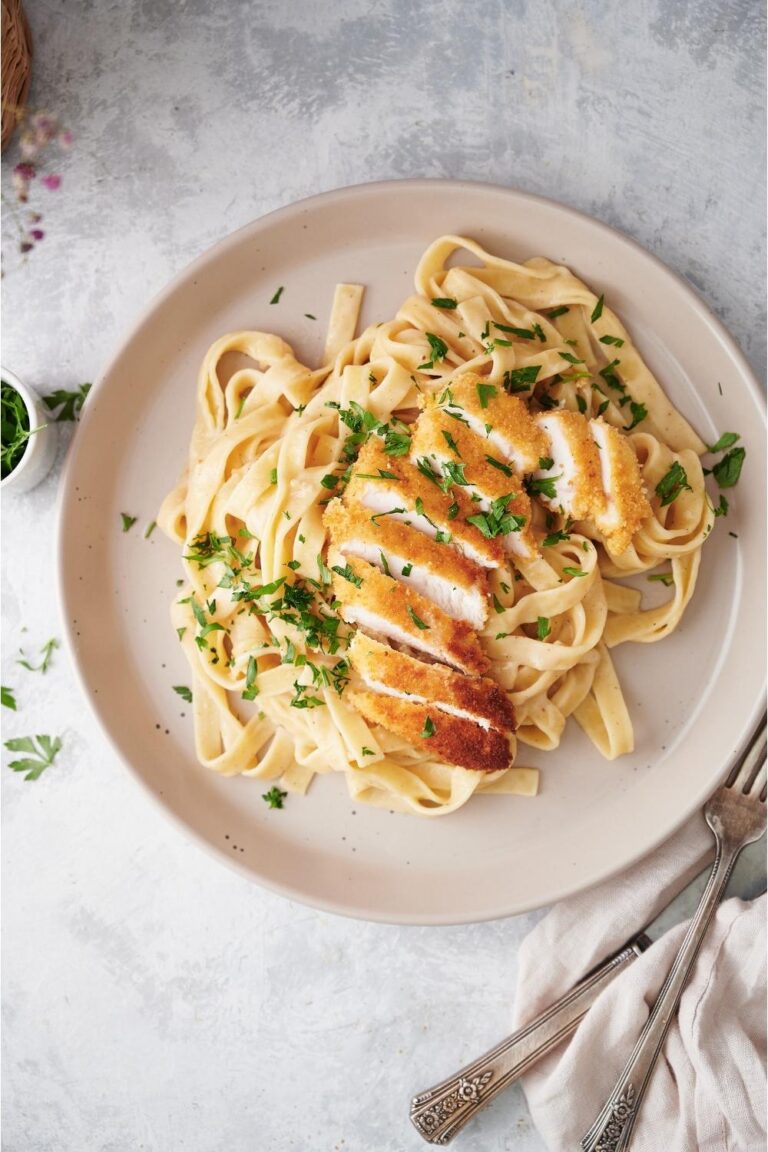 Copycat Olive Garden Chicken Alfredo