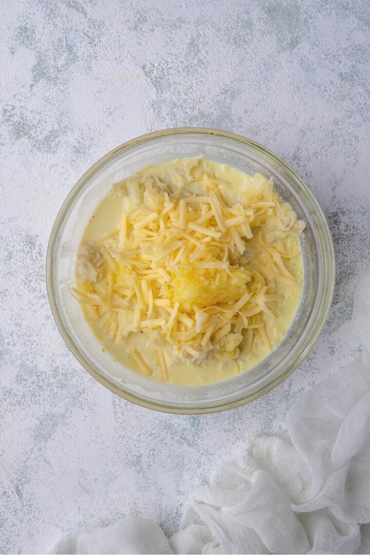 The BEST Easy Cheesy Potato Casserole Recipe (Prepped In 5 Minutes)