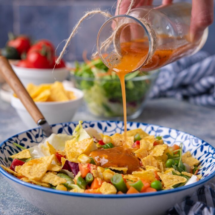 Copycat Chipotle Honey Vinaigrette Recipe (Made In Less Than 5 Min.)