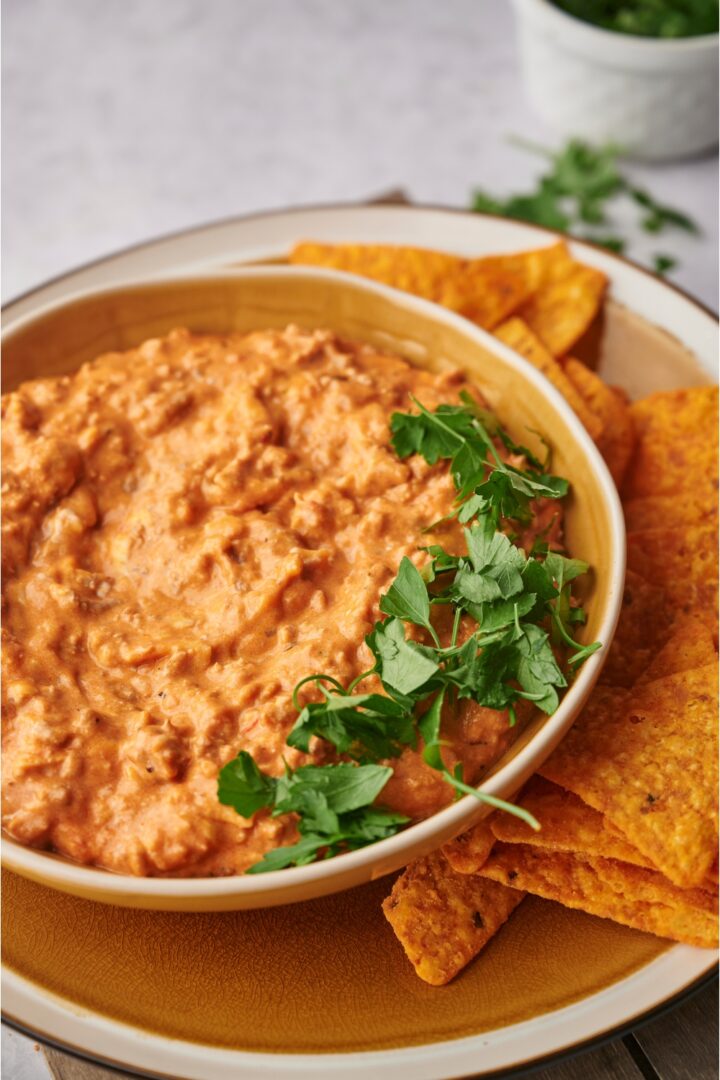 The BEST Easy Chili Cheese Dip Recipe (Made In 10 Minutes)