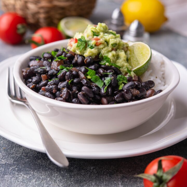 The BEST Copycat Chipotle Black Beans Recipe (Prepped In 10 Minutes)