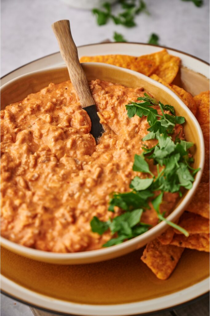 The BEST Easy Chili Cheese Dip Recipe (Made In 10 Minutes)