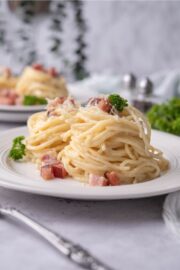 The BEST Creamy Carbonara Recipe Made In Just 15 Minutes