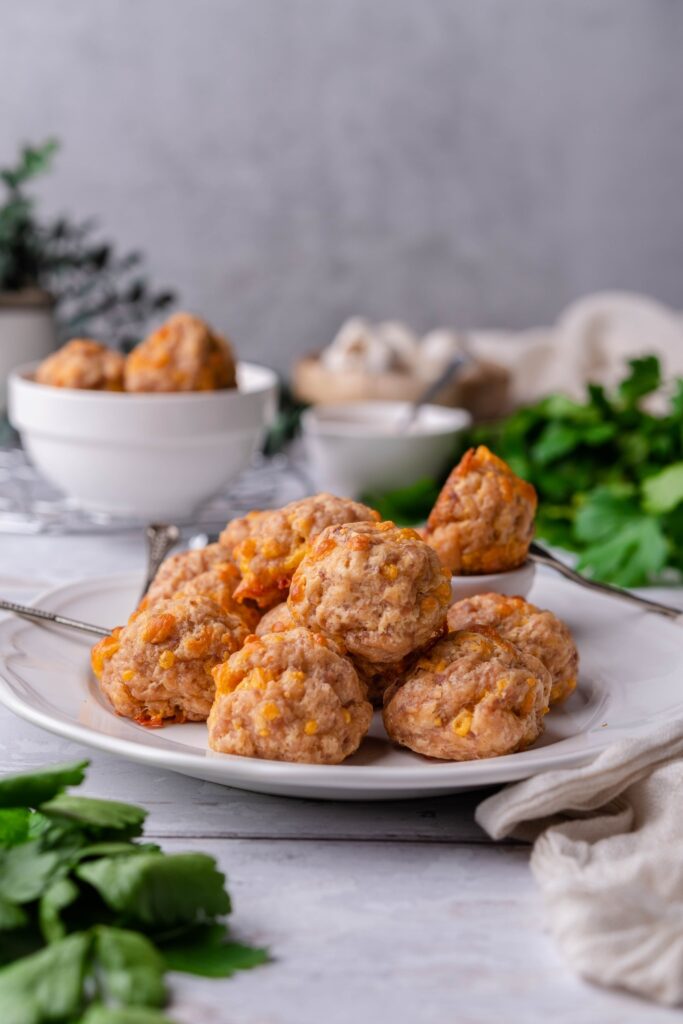 Cream Cheese Sausage Balls (Made With 4 Ingredients)
