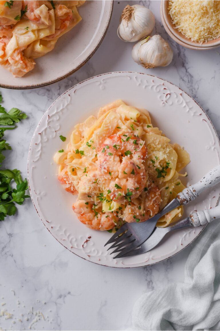 Copycat Olive Garden Shrimp Alfredo Recipe