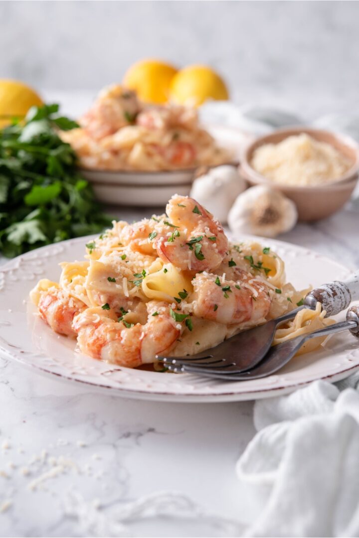 Copycat Olive Garden Shrimp Alfredo Recipe