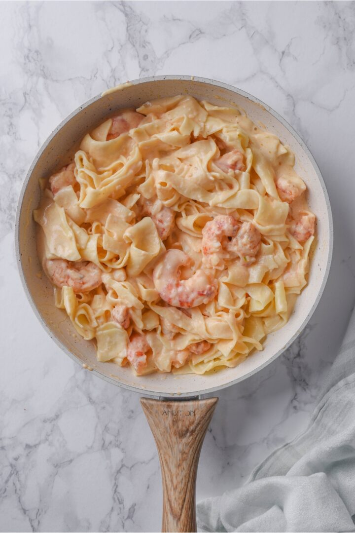 Copycat Olive Garden Shrimp Alfredo Recipe