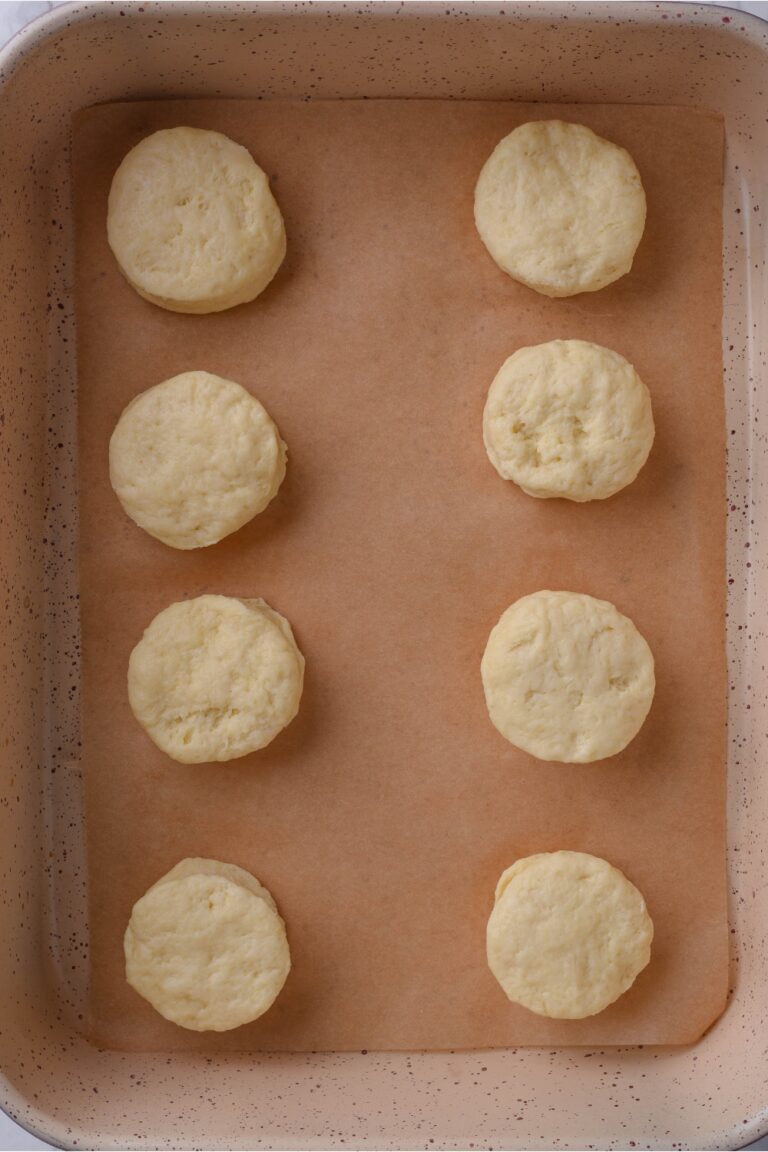 Cracker Barrel Biscuits (Copycat Recipe)