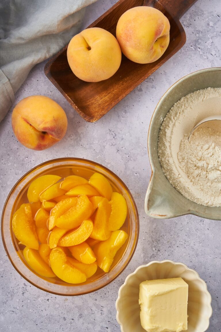 Peach Cobbler With Cake Mix (3 Ingredients)