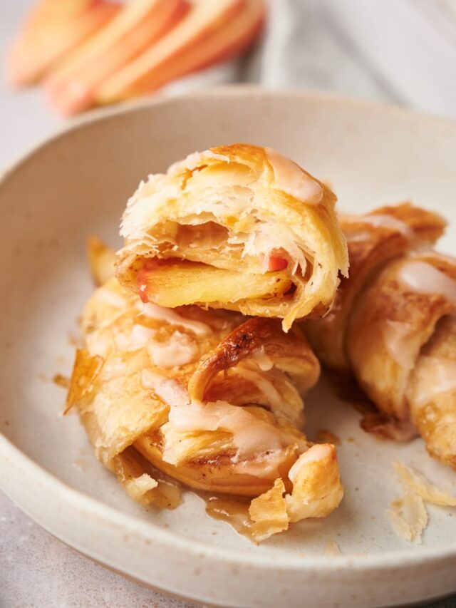 Apple Turnovers With Crescent Rolls I m Hungry For That Apple Turnovers With Crescent Rolls I m Hungry For That