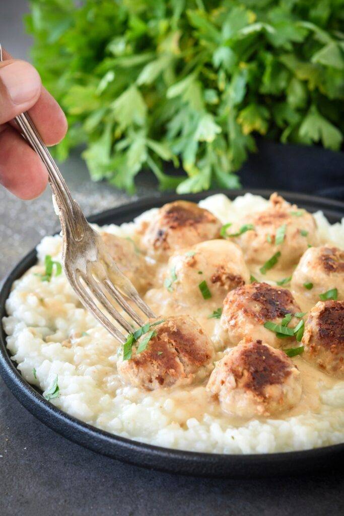 Meatballs and Rice (One Pot Recipe)