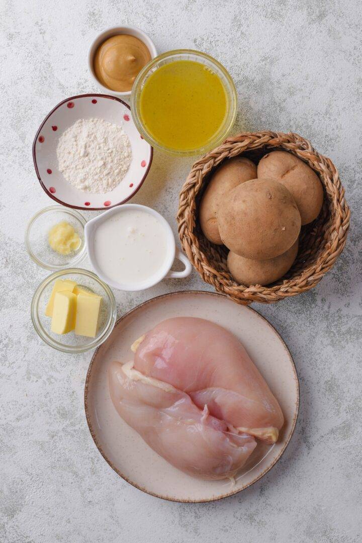 Chicken and Mashed Potatoes (+ Best Gravy Sauce)