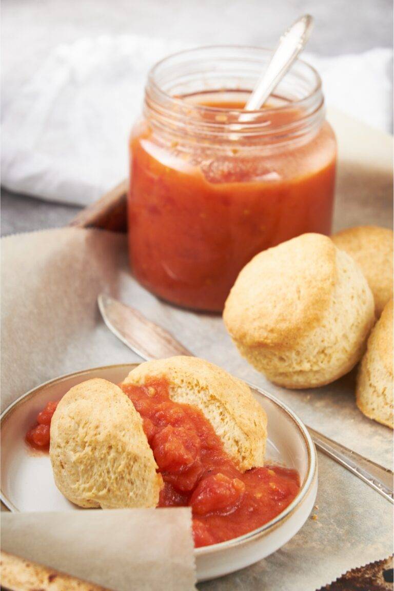 10 Minute Tomato Gravy Recipe (Super Quick & Easy)