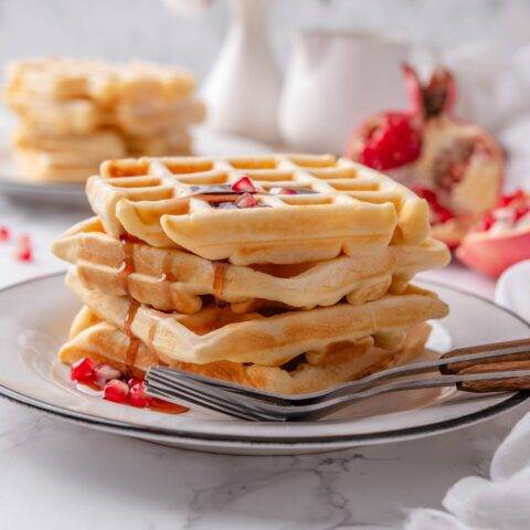 Bisquick Waffles (Crispy and Fluffy)