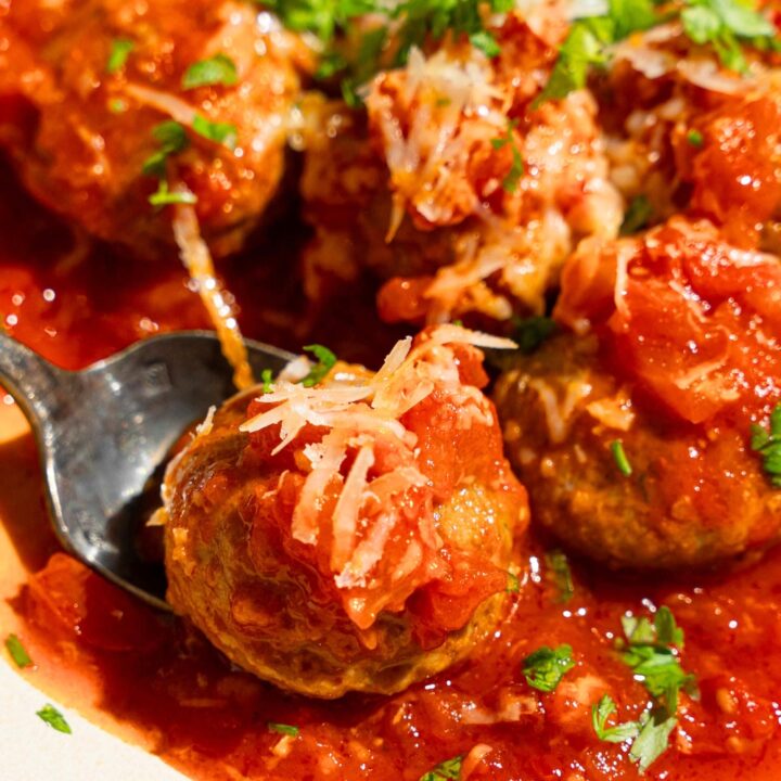 Frozen Meatballs Recipe (Easy Italian-Style Meatballs in Sauce)